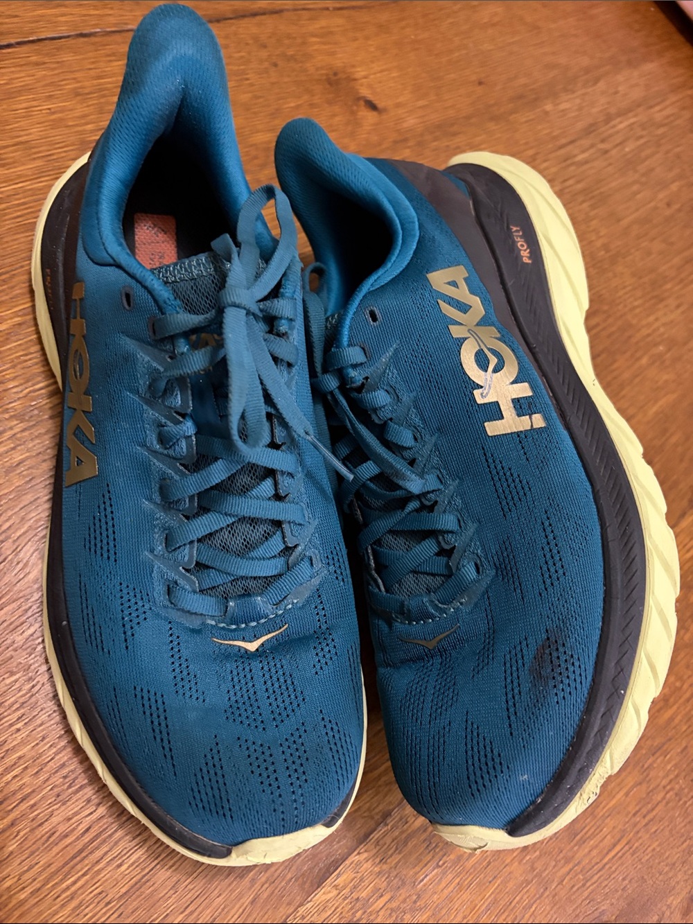 Hoka Men's Teal and Cream Performance Running Shoes